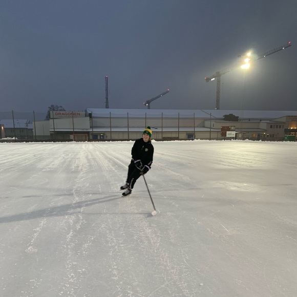 Meet your Posher, Kate - Picture 1 of 1